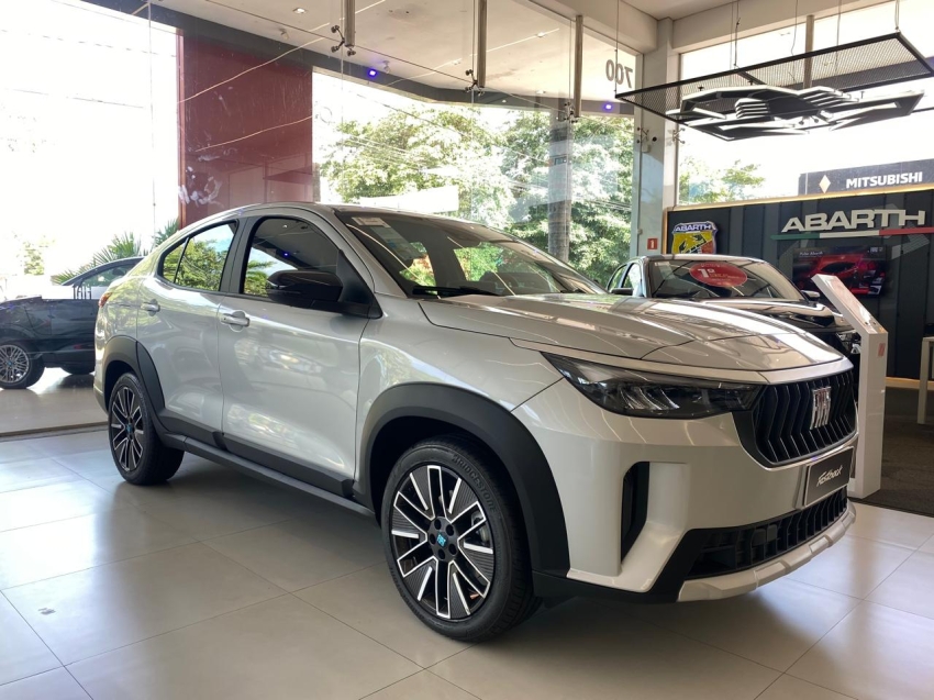 fiat fastback audace t200 hybrid flex at1