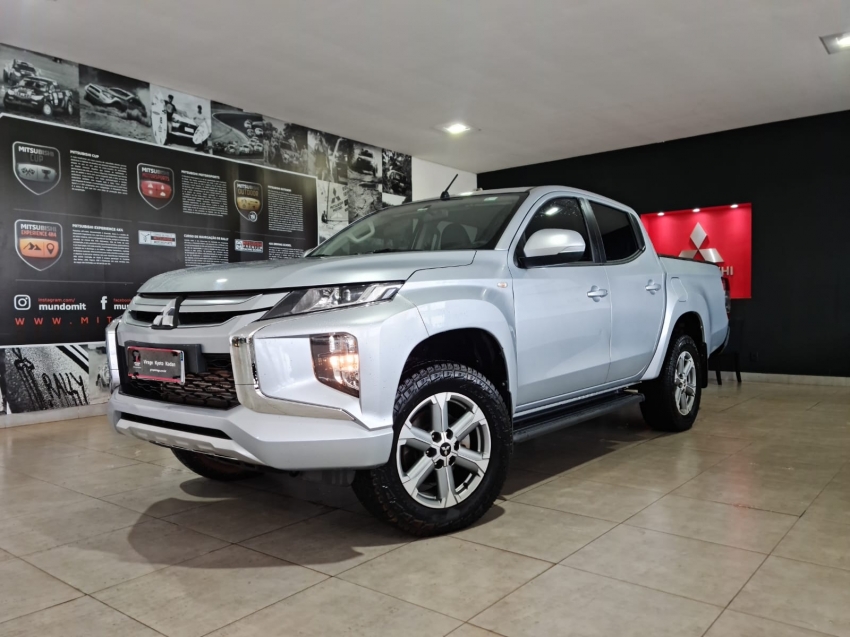 mitsubishi l200 triton sport gls 2.4 diesel 4p automatico 2023