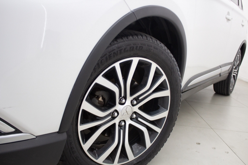 mitsubishi outlander 2.0 comfort gasolina 5p automatico 20183