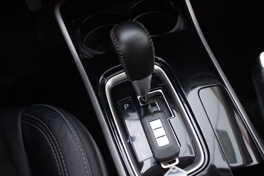 mitsubishi outlander 2.0 hpe gasolina 5p automatico 202017