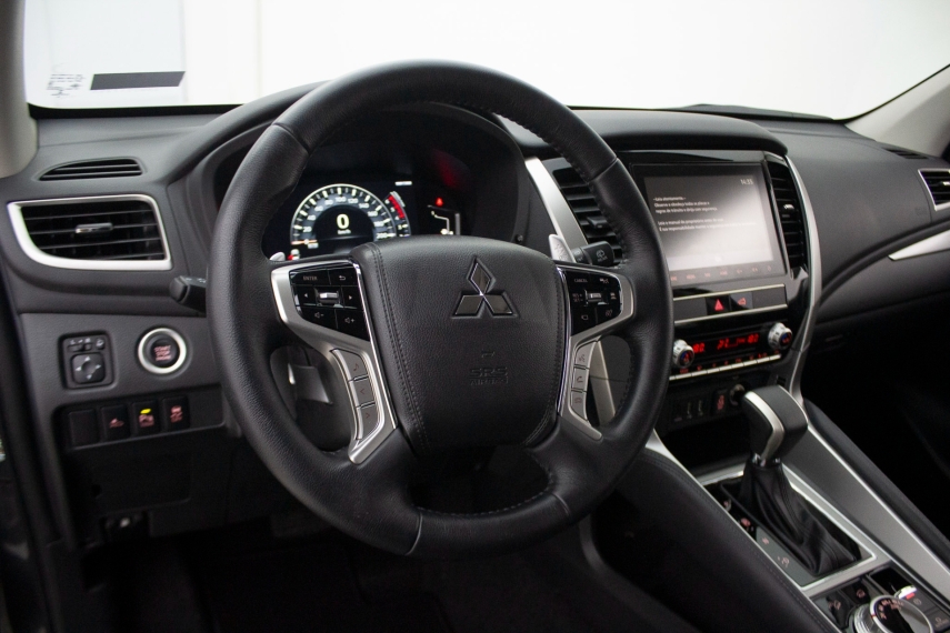 mitsubishi pajero sport 2.4 hpe-s diesel 5p automatico 202213
