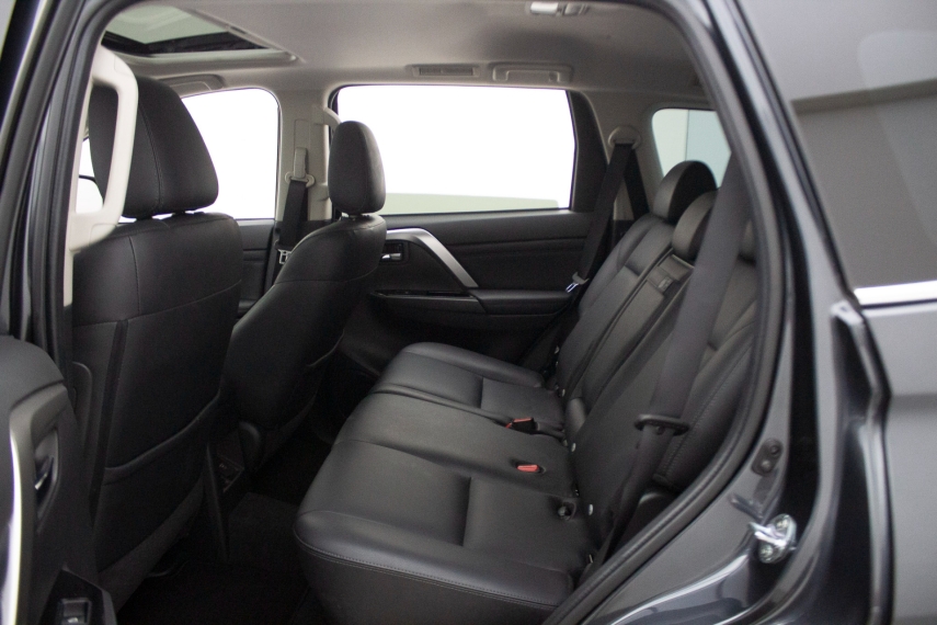 mitsubishi pajero sport 2.4 hpe-s diesel 5p automatico 202221