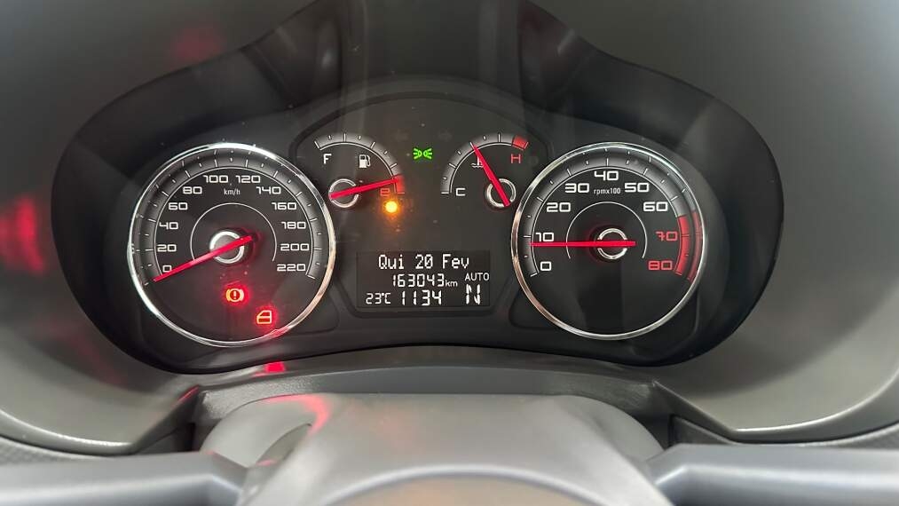 fiat grand siena 1.6 mpi essence 16v flex 4p automatizado