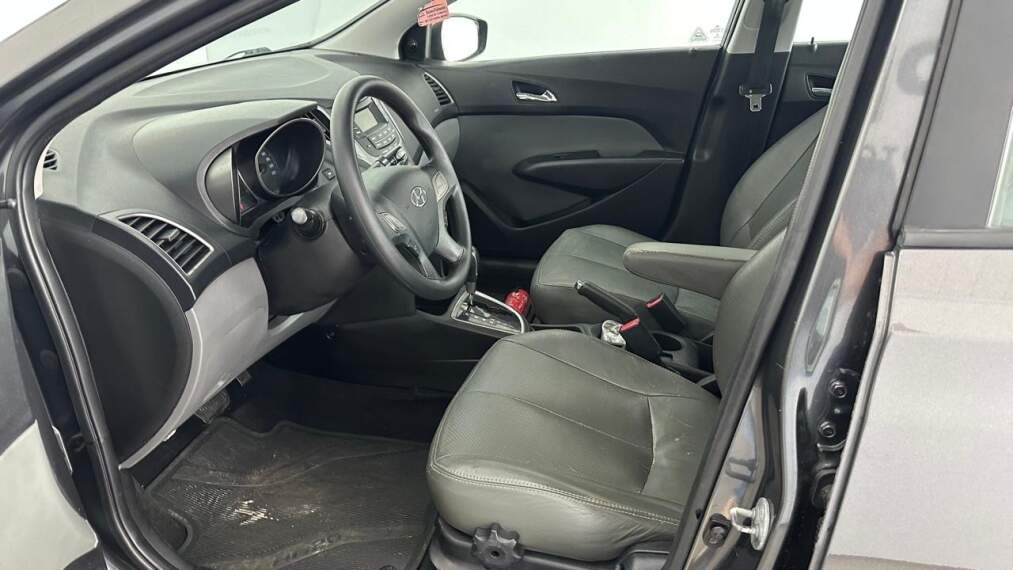 hyundai hb20s 1.6 comfort plus 16v flex 4p automatico 2015