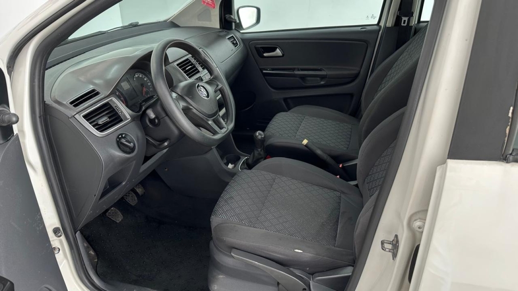 volkswagen fox 1.0 mpi trendline 12v flex 4p manual 2016