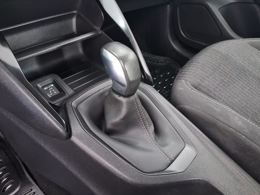 peugeot 208 1.6 16v flex active at6.