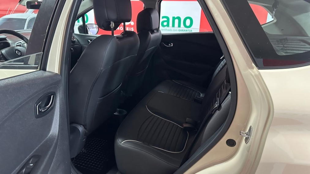 renault captur 1.6 16v sce flex intense x-tronic 4p automatico 2018