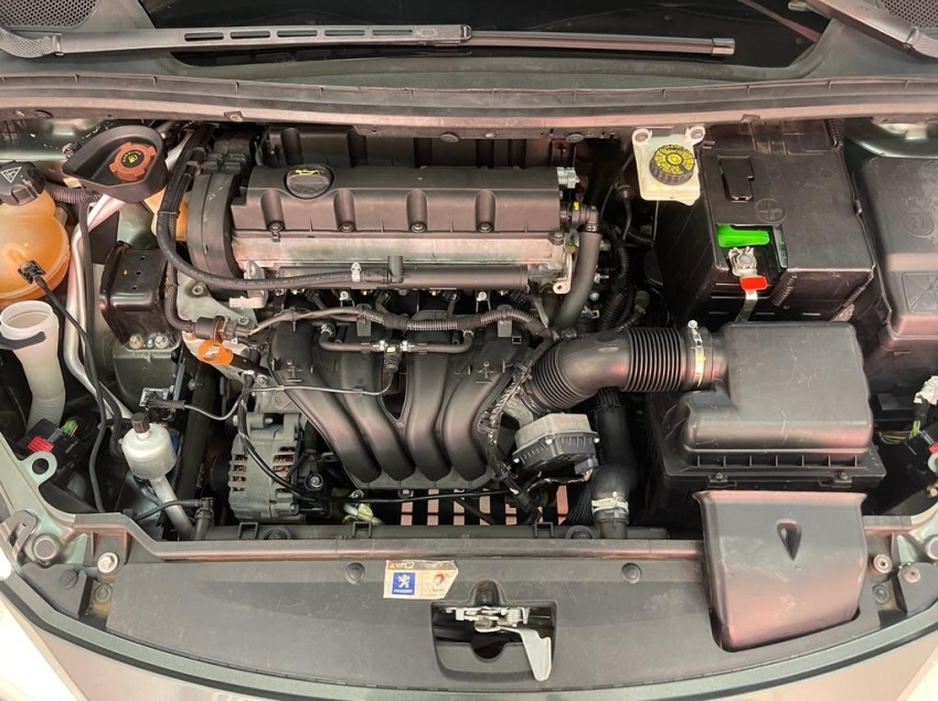 peugeot 307 2.0 presence pack sedan 16v flex 4p automatico 2010
