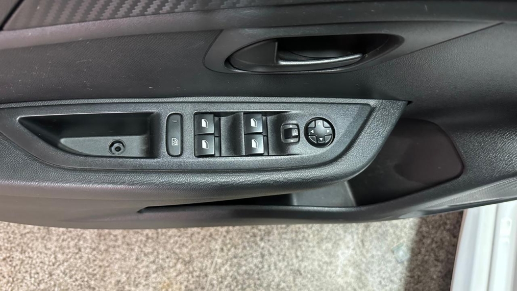 peugeot 208 1.0 firefly flex like manual 4p 2023