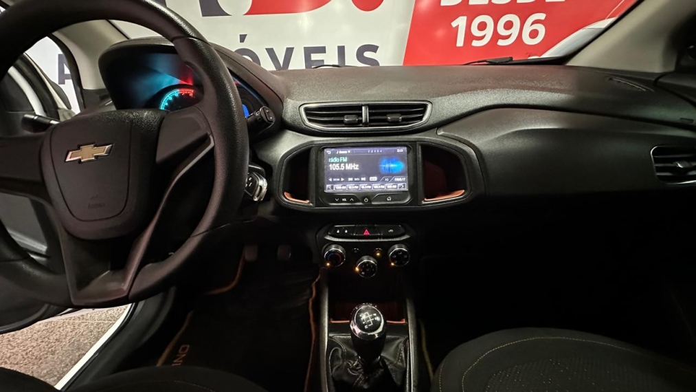 chevrolet onix 1.0 mpfi lollapalooza 8v flex 4p manual 2014