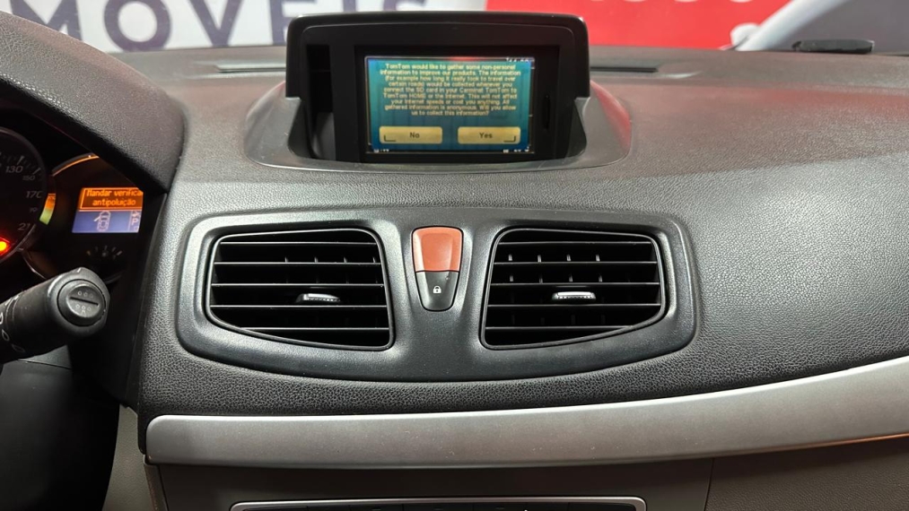renault fluence 2.0 privilege 16v flex 4p automatico 2011