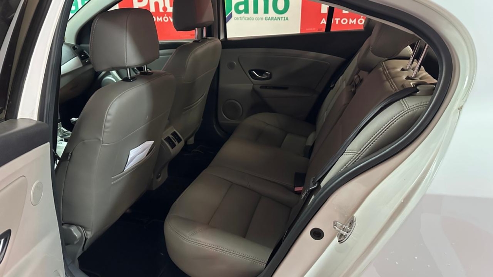 renault fluence 2.0 privilege 16v flex 4p automatico 2011