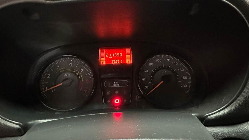 renault clio 1.0 authentique 16v flex 2p manual 2015