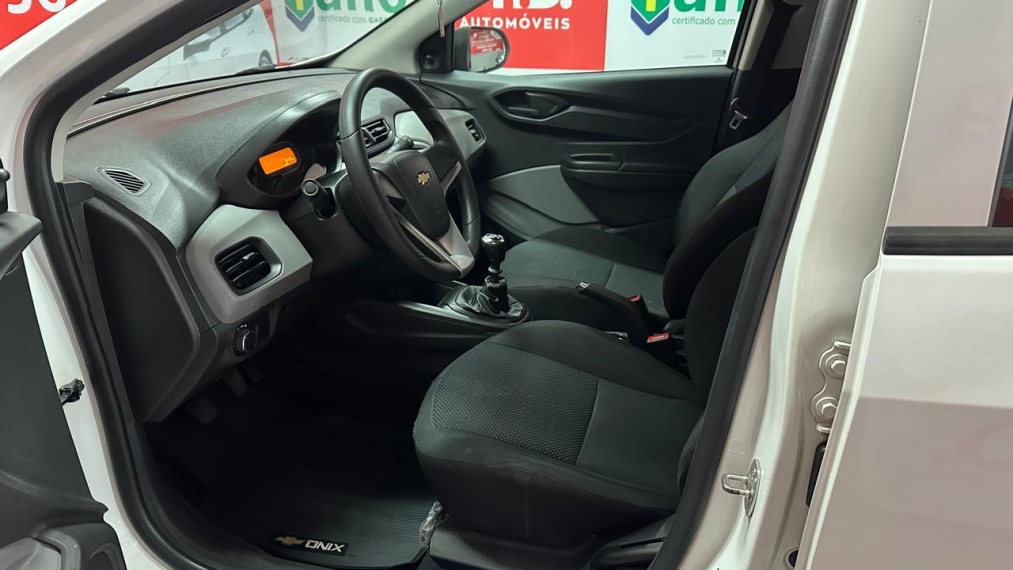 chevrolet onix 1.0 mpfi joy 8v flex 4p manual 2018