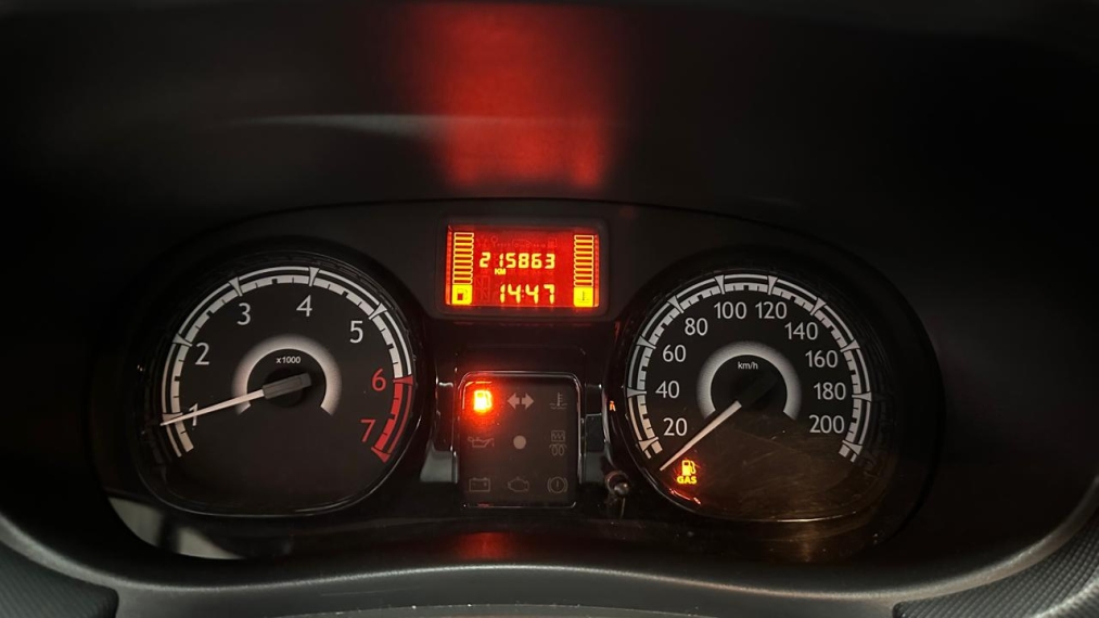 renault sandero 1.0 authentique 16v flex 4p manual 2014