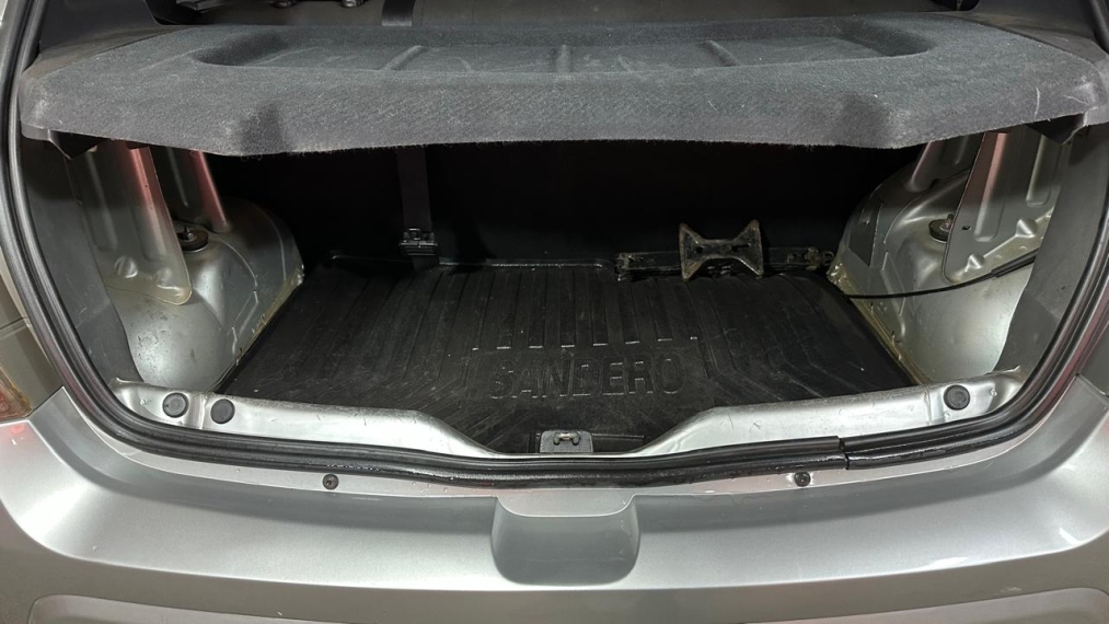 renault sandero 1.0 authentique 16v flex 4p manual 2014