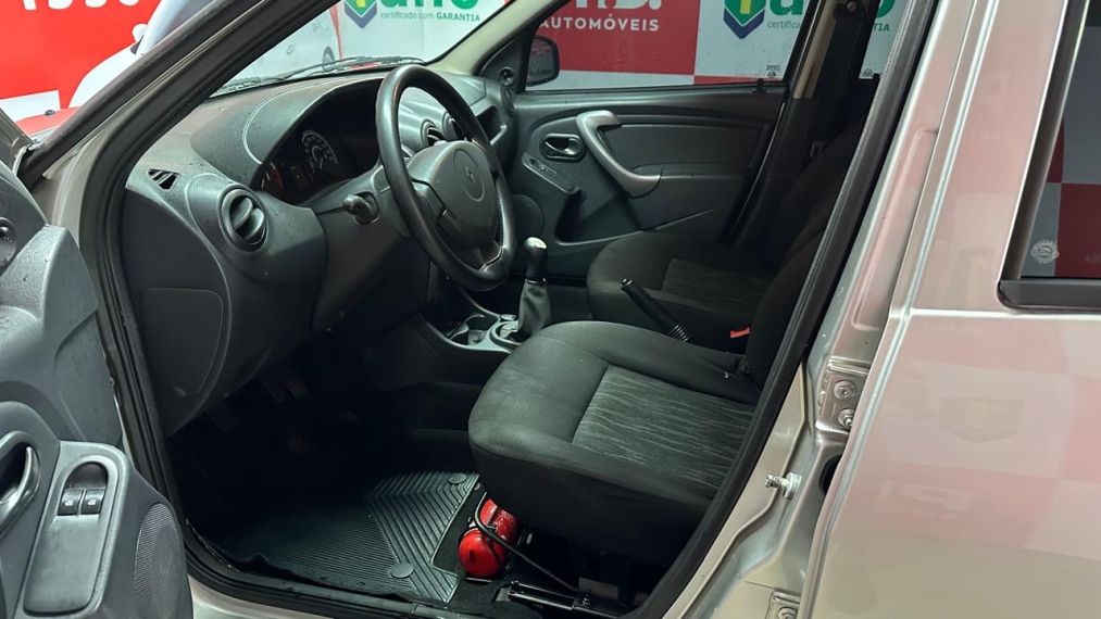 renault sandero 1.0 authentique 16v flex 4p manual 2014