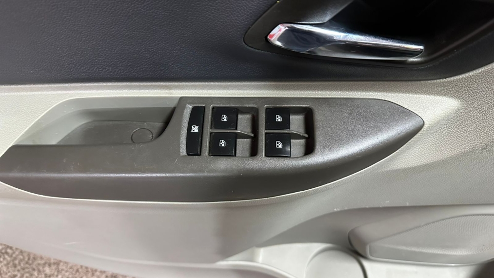 chevrolet spin 1.8 ltz 8v flex 4p automatico 2013