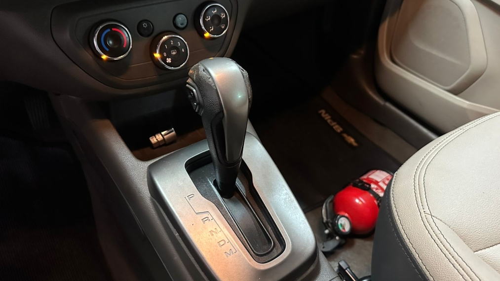 chevrolet spin 1.8 ltz 8v flex 4p automatico 2013