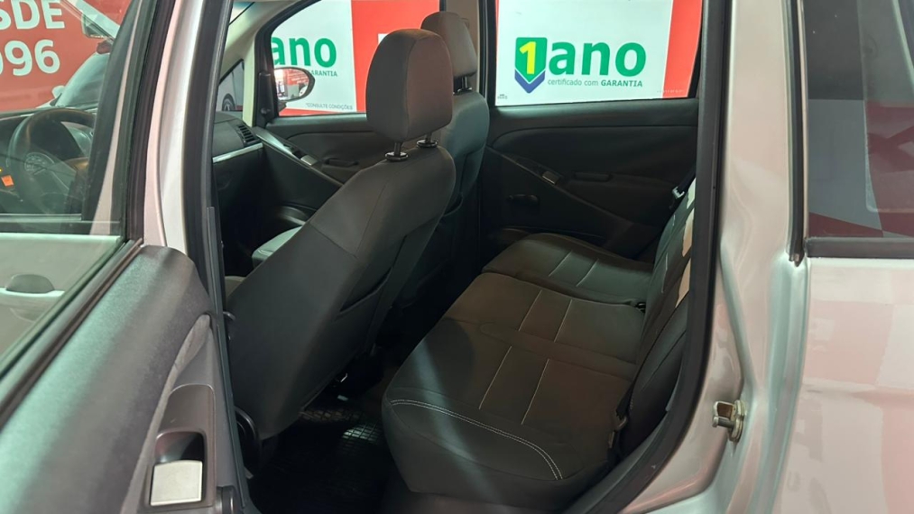 fiat idea 1.4 mpi attractive 8v flex 4p manual 2012