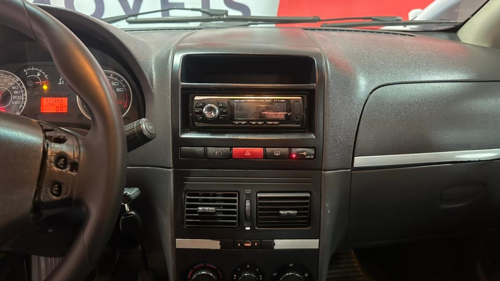 fiat idea 1.4 mpi attractive 8v flex 4p manual 2012
