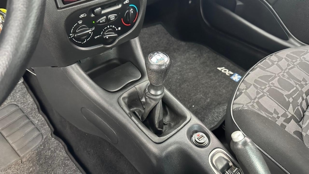 peugeot 207 1.4 xr 8v flex 4p manual 2011