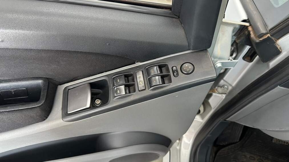 fiat idea 1.8 mpi sporting 16v flex 4p automatizado automatico 2011