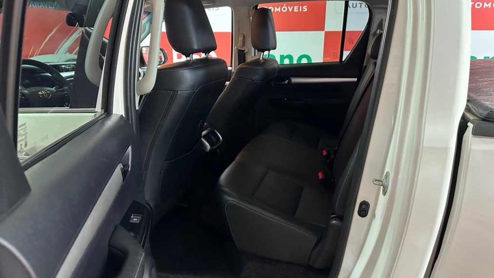 toyota hilux 2.8 d-4d turbo diesel cd srx 4x4 automatico 4p 2021