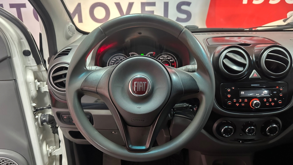 fiat palio 1.4 mpi attractive 8v flex 4p manual 2016