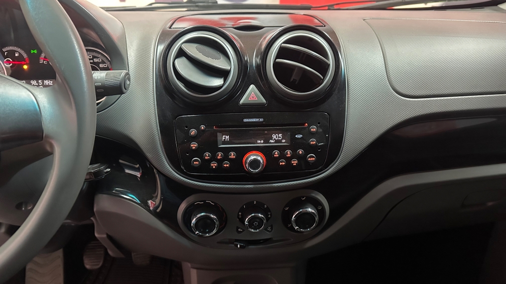 fiat palio 1.4 mpi attractive 8v flex 4p manual 2016