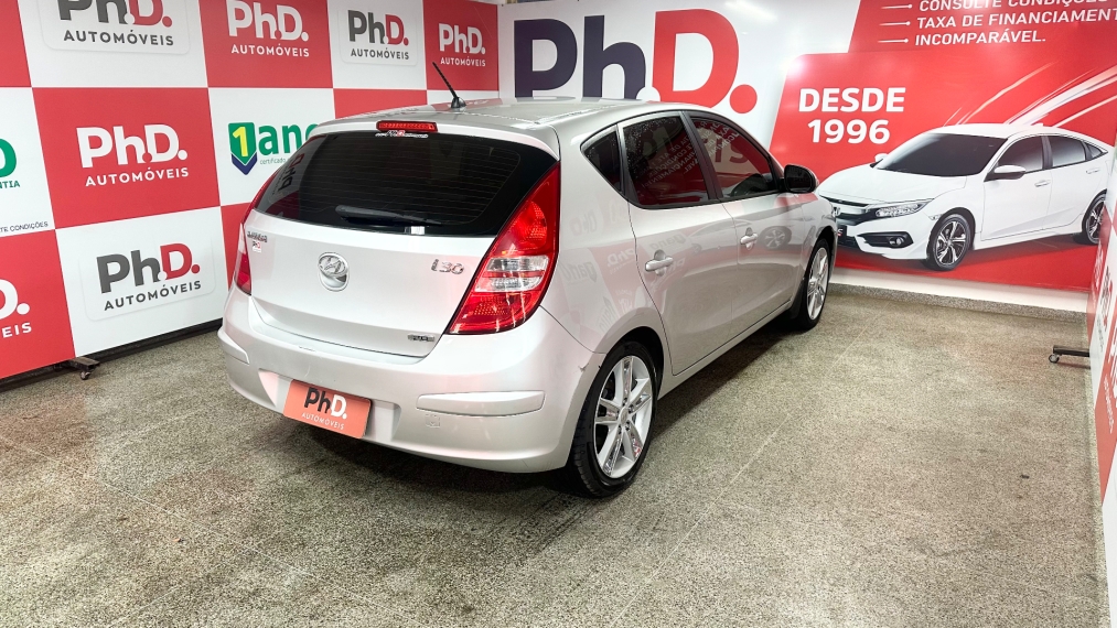hyundai i30 2.0 mpi 16v gasolina 4p automatico manual 2011