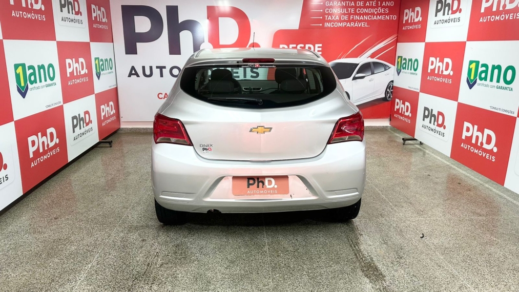 chevrolet onix 1.0 mpfi lt 8v flex 4p manual 2018