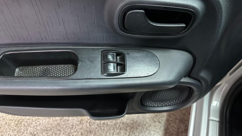 fiat mobi 1.0 evo flex like. manual 4p 2023