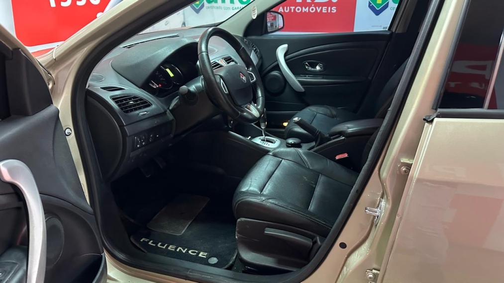 renault fluence 2.0 dynamique 16v flex 4p automatico 20136