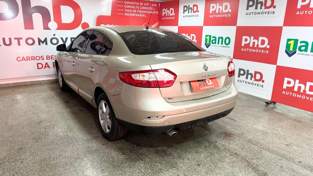 renault fluence 2.0 dynamique 16v flex 4p automatico 20135