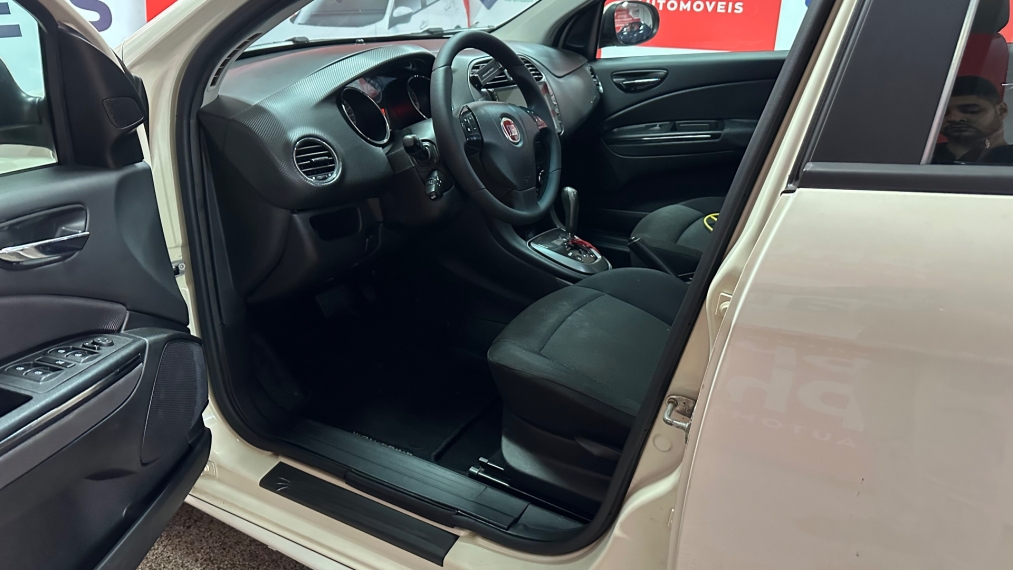 fiat bravo 1.8 essence 16v flex 4p automatizado automatico 20146