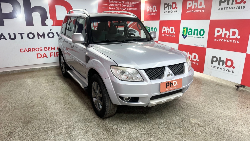 mitsubishi pajero tr4 2.0 4x2 16v 140cv flex 4p manual 20132 mitsubishi pajero tr4 2.0 4x2 16v 140cv flex 4p manual 20132
