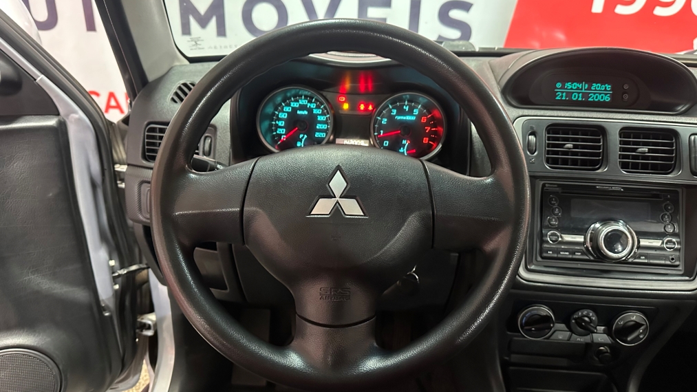 mitsubishi pajero tr4 2.0 4x2 16v 140cv flex 4p manual 201310 mitsubishi pajero tr4 2.0 4x2 16v 140cv flex 4p manual 201310