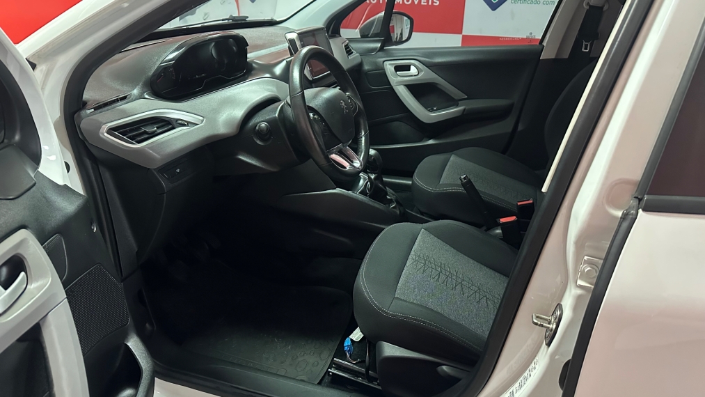 peugeot 208 1.2 active pack 12v flex 4p manual 20186 peugeot 208 1.2 active pack 12v flex 4p manual 20186