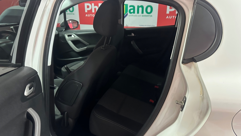 peugeot 208 1.2 active pack 12v flex 4p manual 20187 peugeot 208 1.2 active pack 12v flex 4p manual 20187