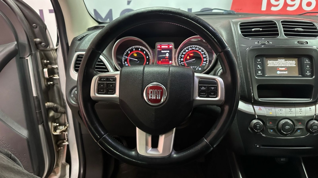 fiat freemont 2.4 emotion 16v gasolina 4p automatico 201210 fiat freemont 2.4 emotion 16v gasolina 4p automatico 201210