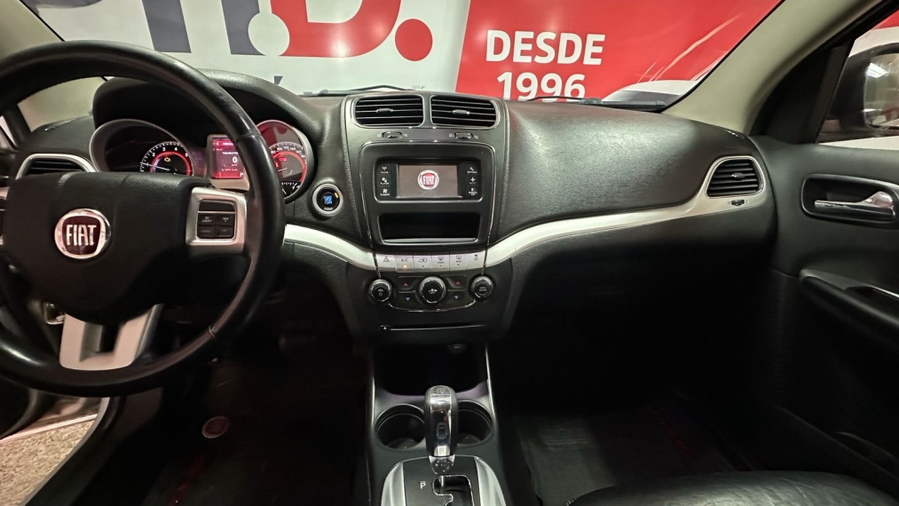 fiat freemont 2.4 emotion 16v gasolina 4p automatico 20128 fiat freemont 2.4 emotion 16v gasolina 4p automatico 20128