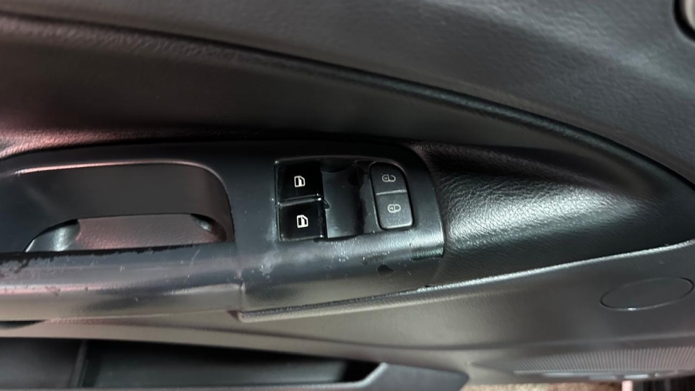 volkswagen saveiro 1.6 cross ce 8v flex 2p manual 201412