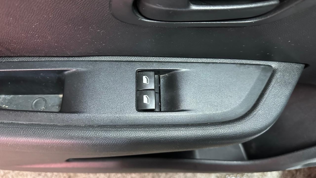 peugeot 208 1.0 firefly flex like manual 4p 202413