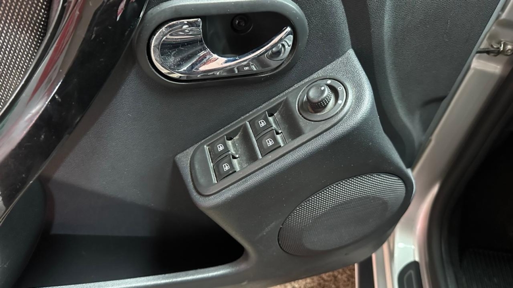 renault duster oroch 1.6 16v sce flex dynamique manual 4p 202013