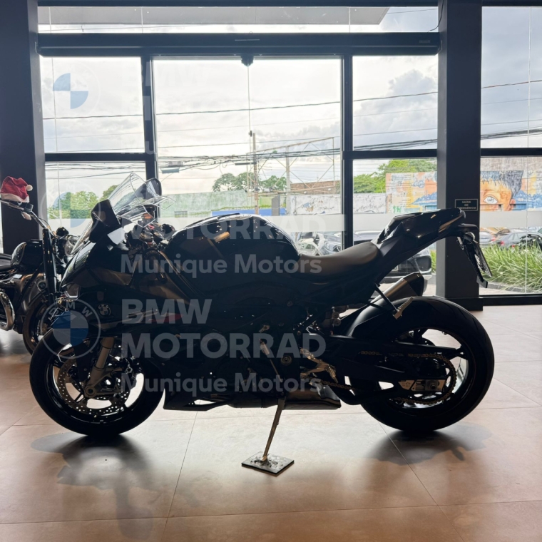 bmw s 1000 rr black storm2