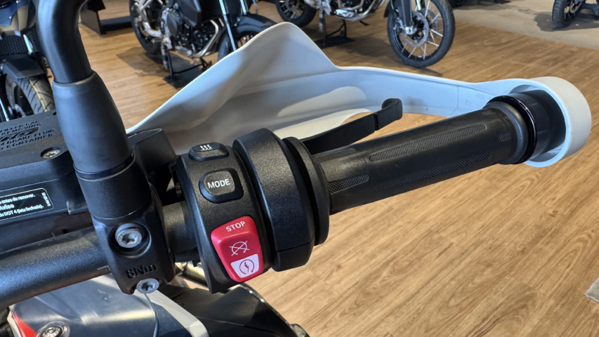 BMW R 1250 GS ADVENTURE PREMIUM TROPHY9