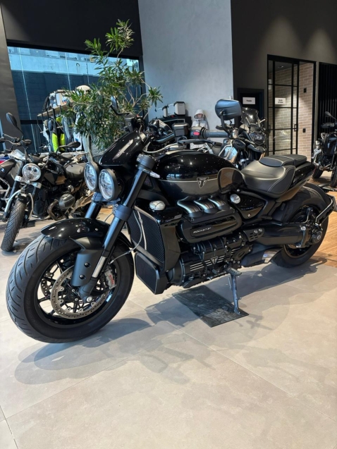 triumph rocket iii touring 3 storm r 182 gasolina manual 20253