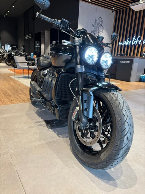 triumph rocket iii touring 3 storm r 182 gasolina manual 20254