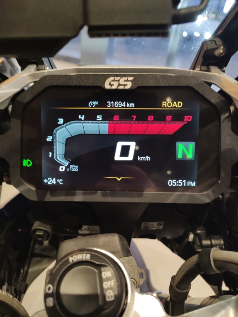 BMW R 1250 GS ADVENTURE PREMIUM RALLYE6